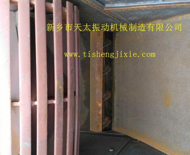 提升機清料裝置內部結構